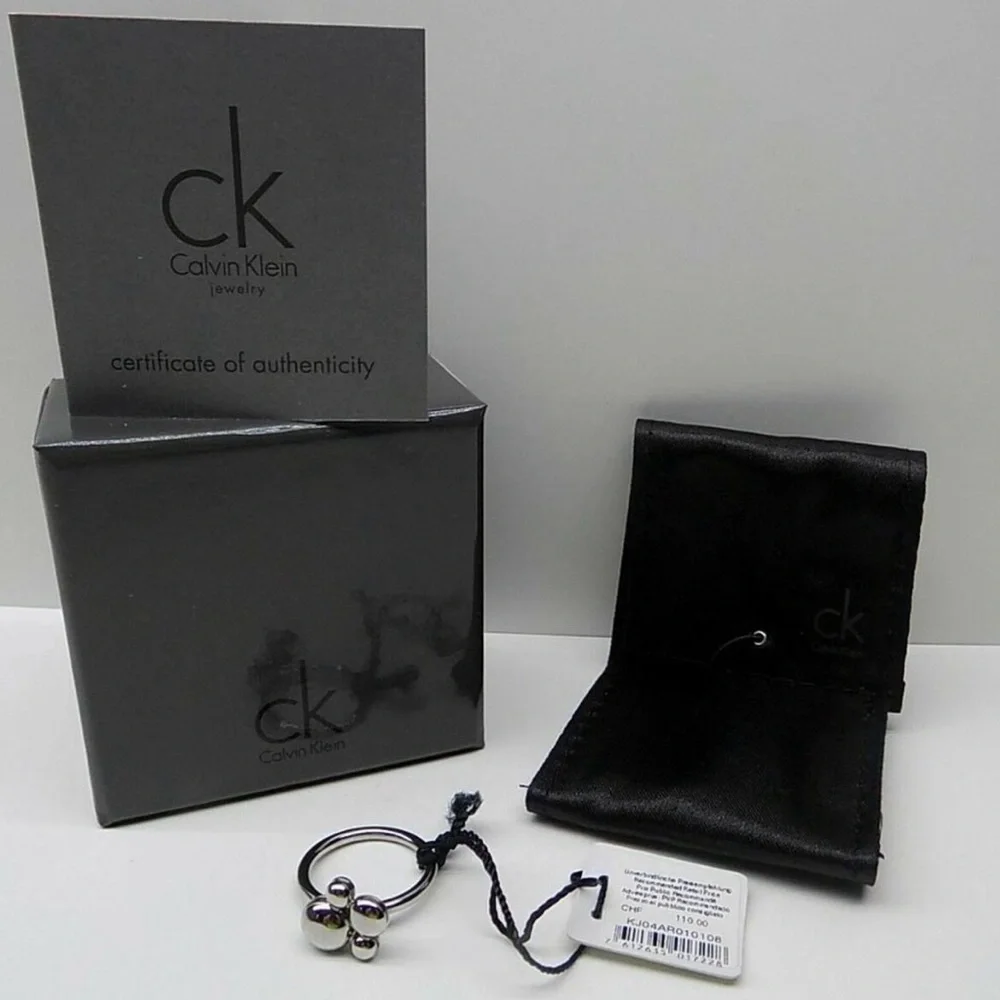 NWT CALVIN KLEIN SILVER SPIN RING SIZE 8